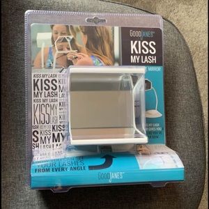 Kiss My Lash Mirror